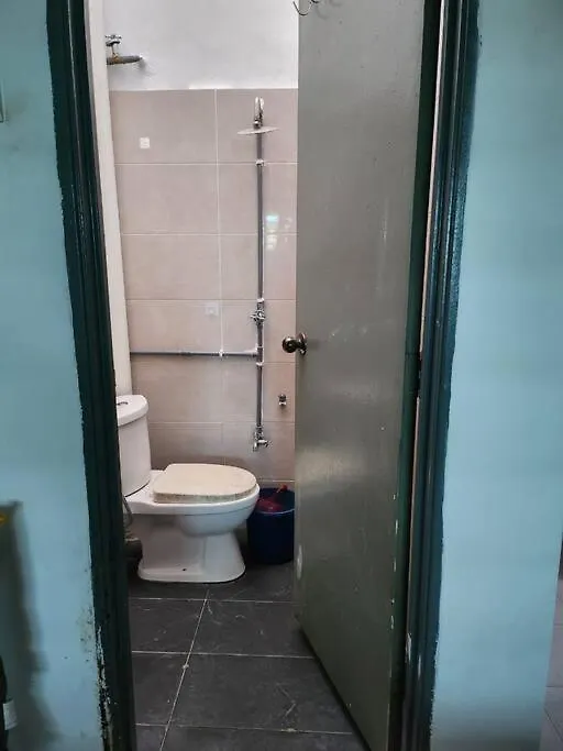 D'Haja 61 Klia Sepang With 3 Airconds & Wifi Villa Banting  Semesterbostad Banting (Selangor)
